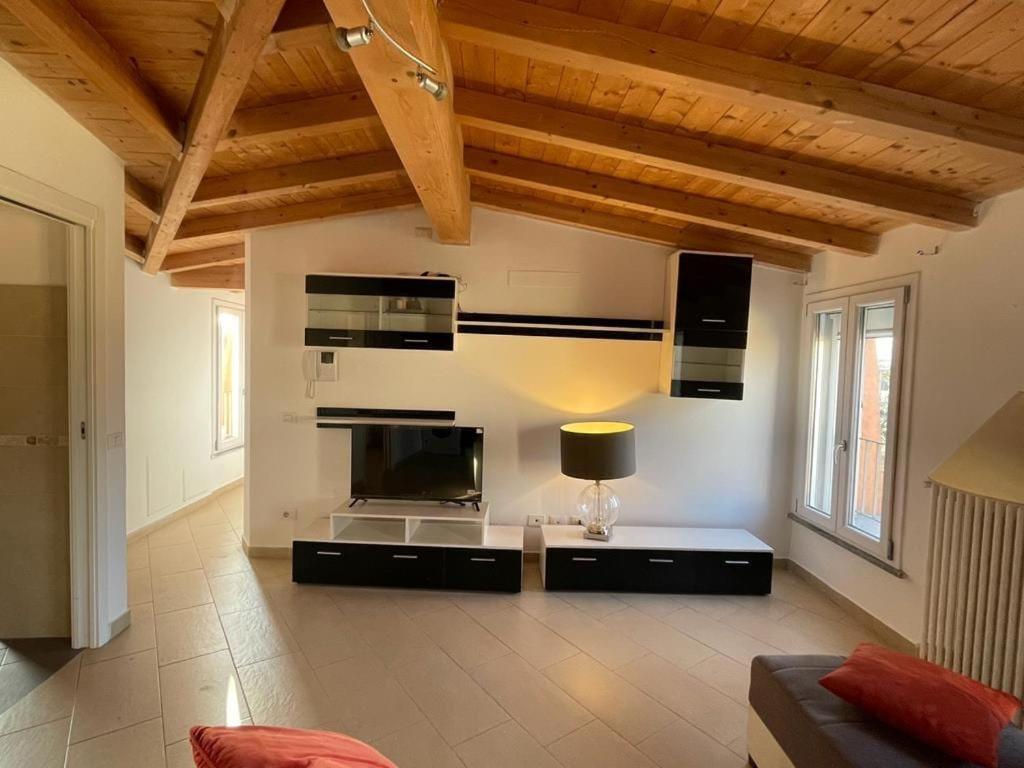 New Downtown Apartment Vigevano Dış mekan fotoğraf
